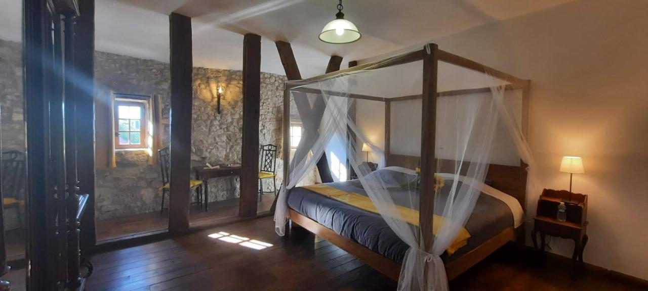 Le Fort D'Issigeac Chambres D'Hotes المظهر الخارجي الصورة