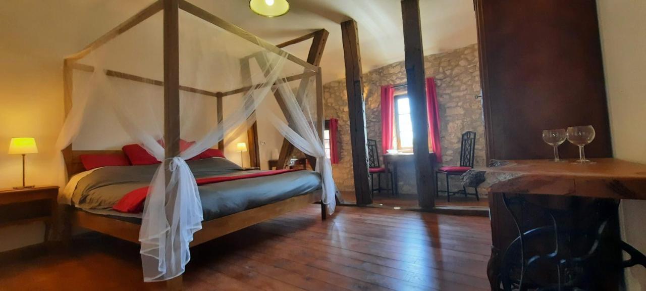 Le Fort D'Issigeac Chambres D'Hotes المظهر الخارجي الصورة
